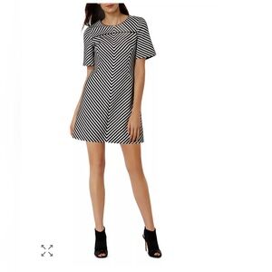 Karen Millen Black and White Zig Zag Dress, NWT, US Size 2